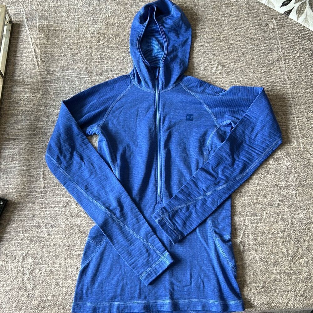 Lightweight hiking sweater